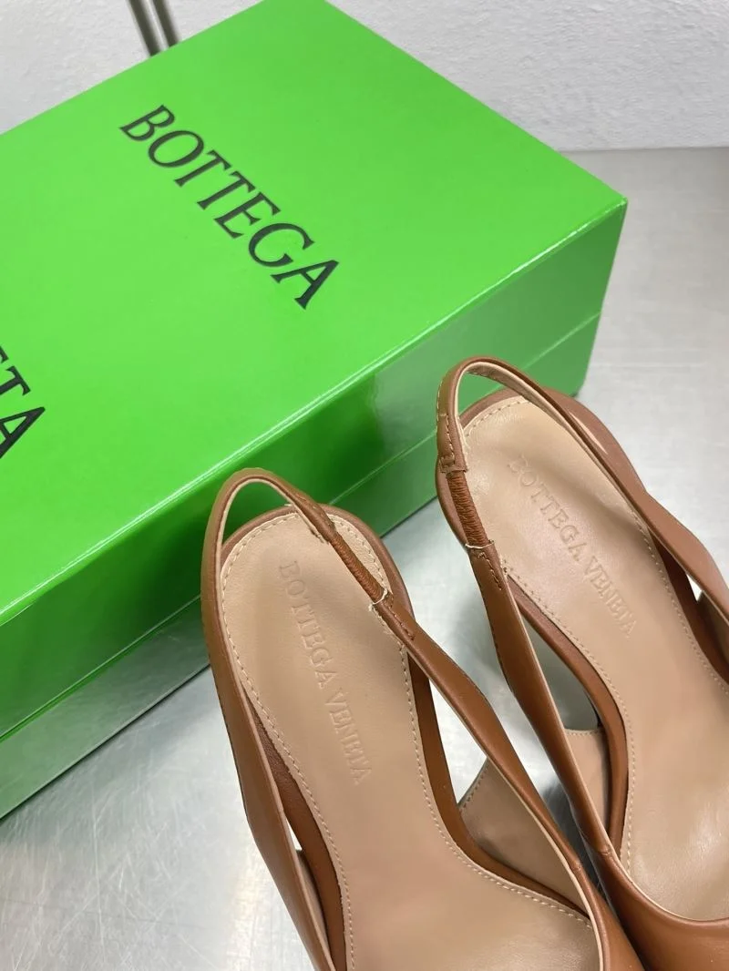 Bottega Veneta Sandals Contemporary 12935