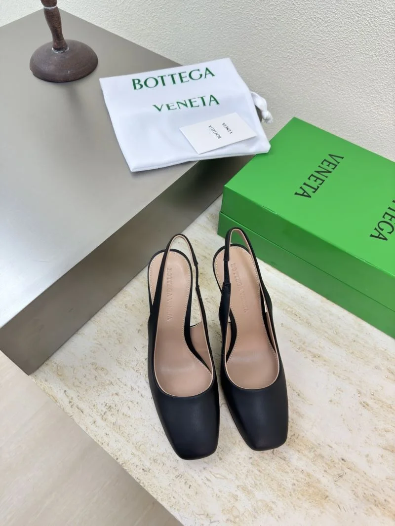 Bottega Veneta Sandals Unique 12932