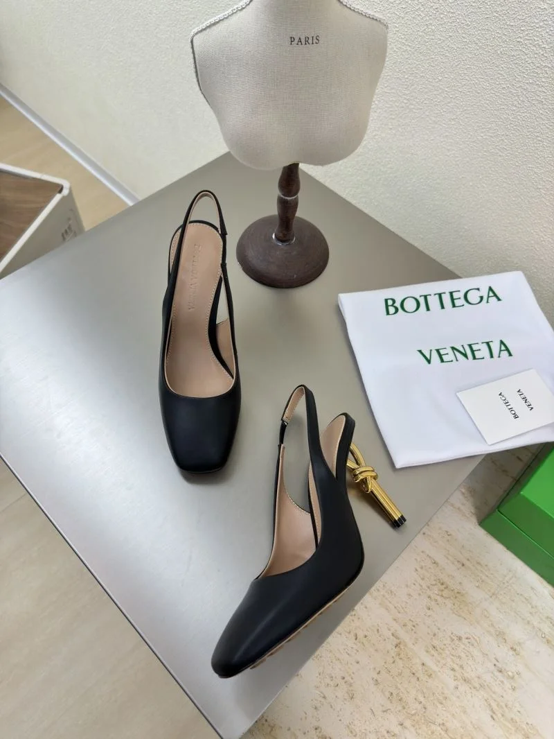 Bottega Veneta Sandals Unique 12932