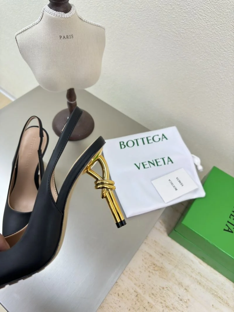 Bottega Veneta Sandals Unique 12932