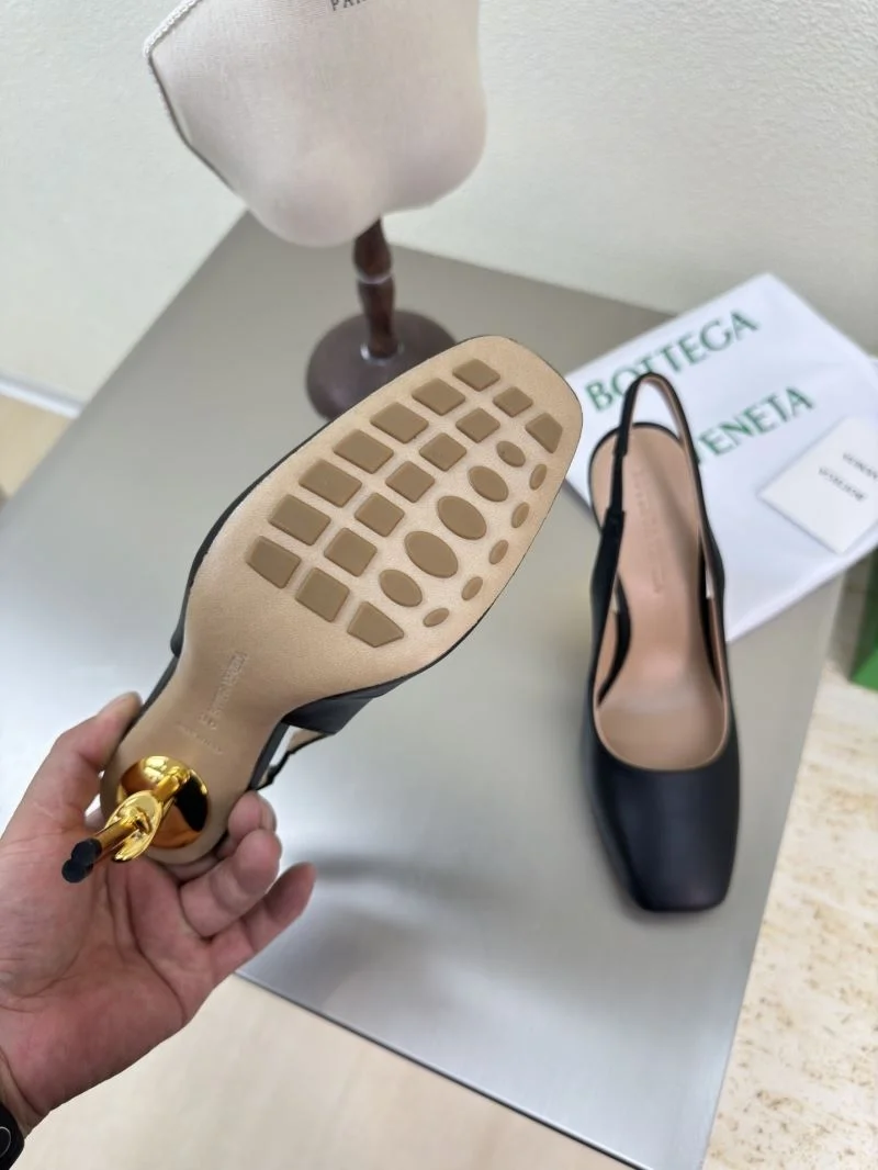 Bottega Veneta Sandals Unique 12932