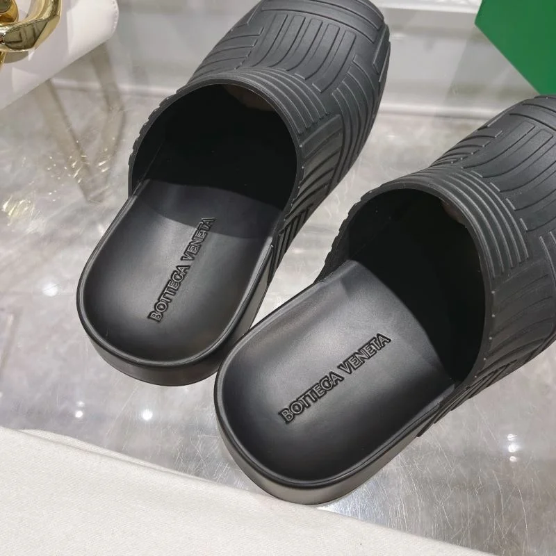 RelaxedFit Bottega Veneta Sandals 10571