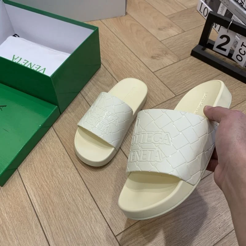 FastDry Bottega Veneta Sandals 10475