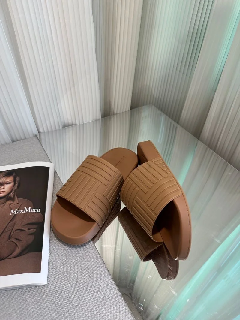 Bottega Veneta Sandals Elegant 10463