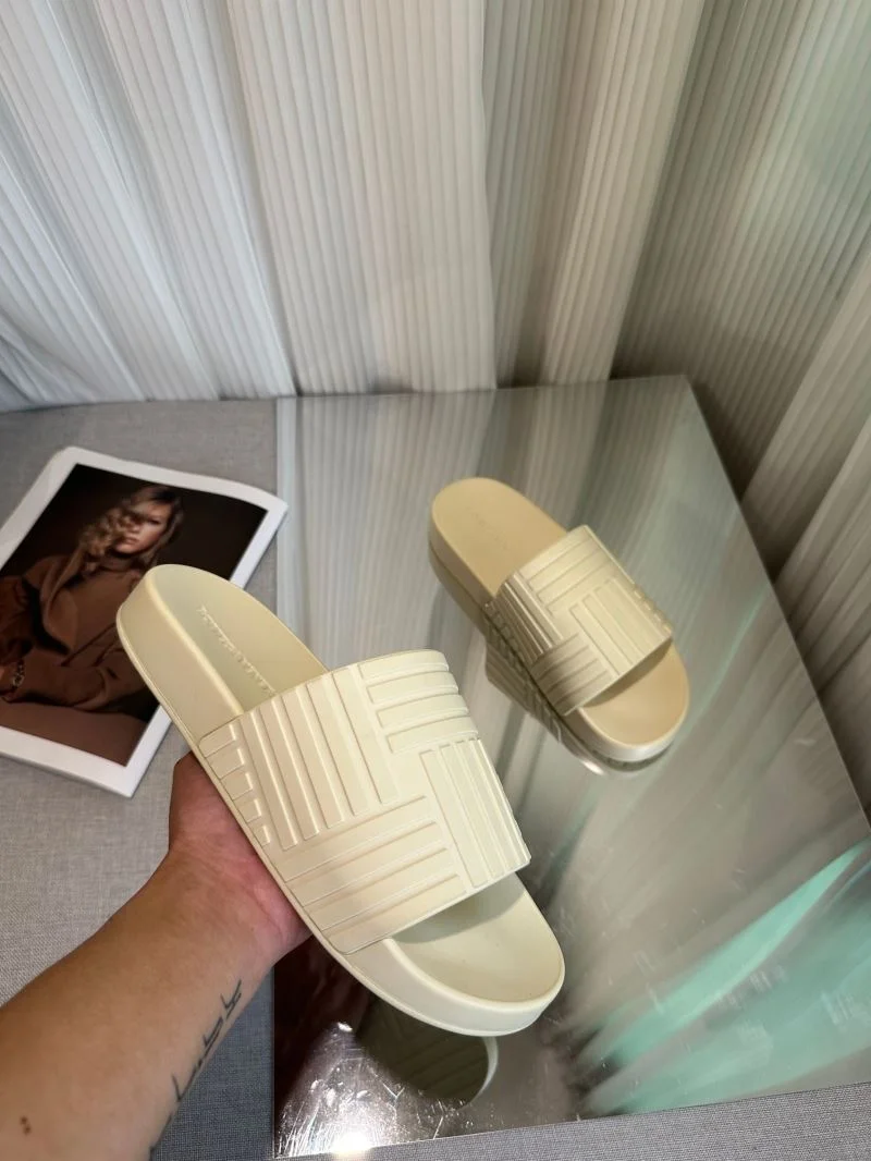 TravelReady Bottega Veneta Sandals 10461