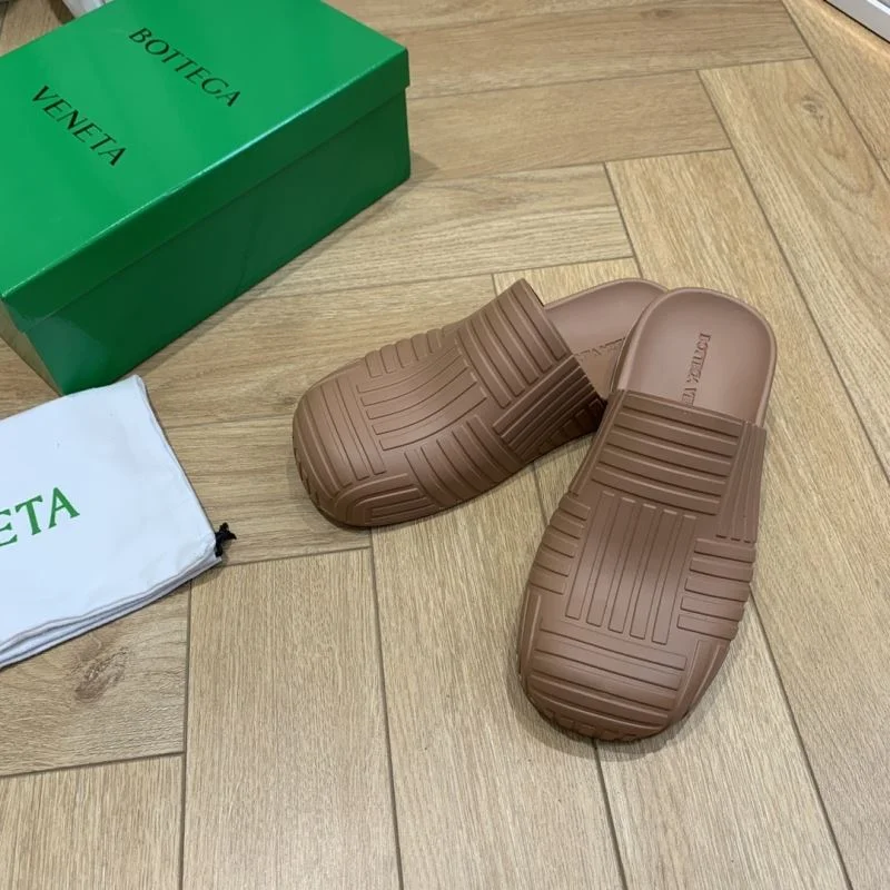 Trendy Bottega Veneta Sandals 10511