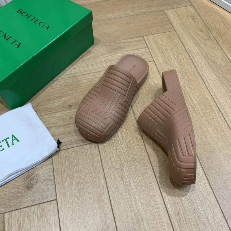 Trendy Bottega Veneta Sandals 10511