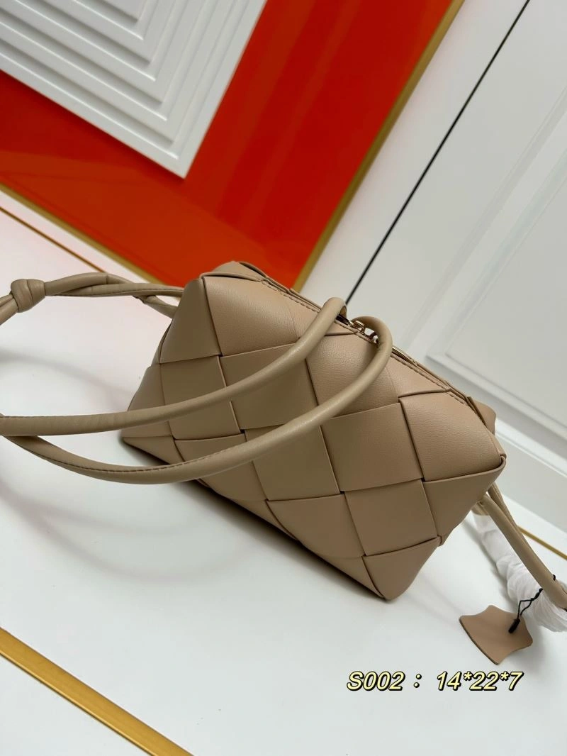 Bottega Veneta Satchel Bags ComfortFit 84768