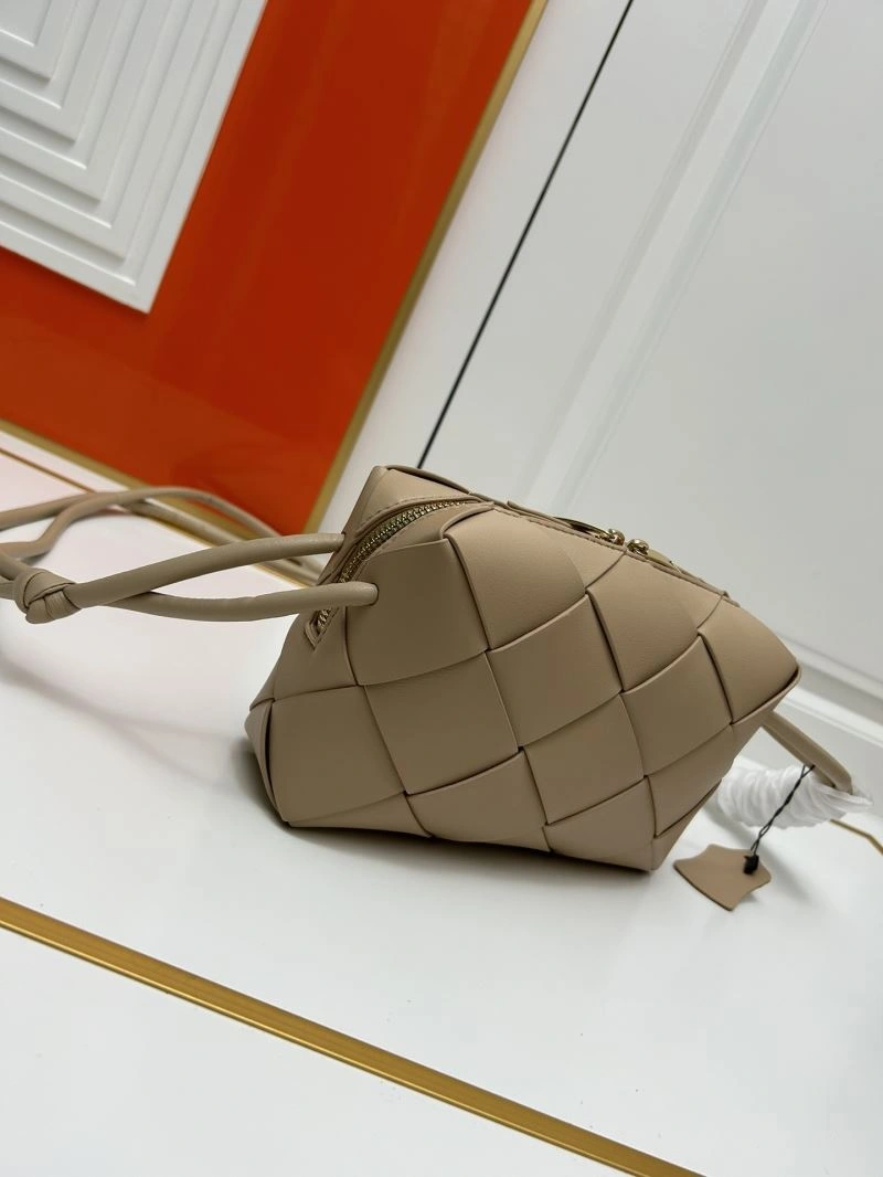 Bottega Veneta Satchel Bags ComfortFit 84768