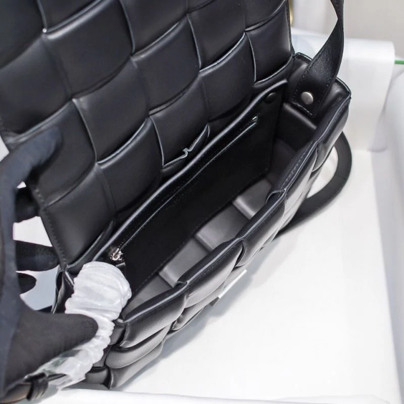 Casual Bottega Veneta Satchel Bags 37670