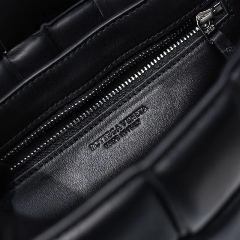 Casual Bottega Veneta Satchel Bags 37670