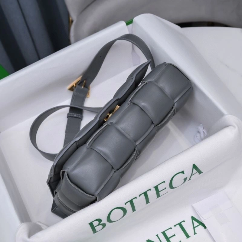 Bottega Veneta Satchel Bags Breathable 68048