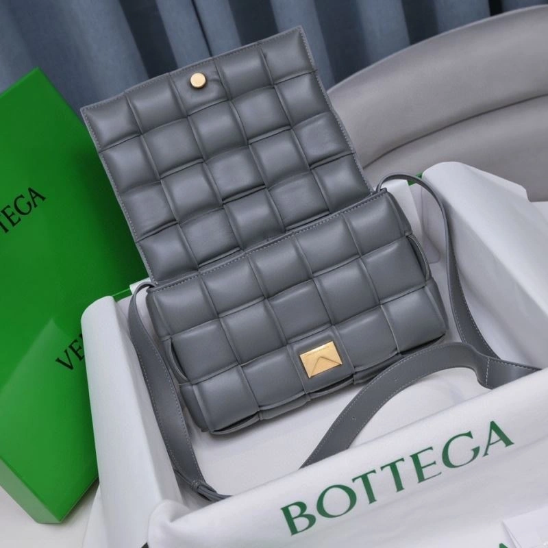 Bottega Veneta Satchel Bags Breathable 68048