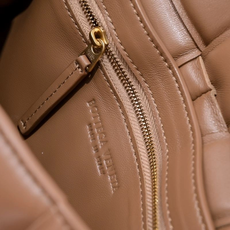 Bottega Veneta Satchel Bags Resilient 68027