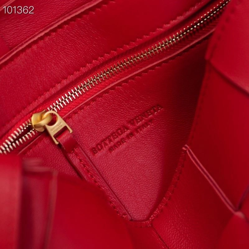 Bottega Veneta Satchel Bags MoistureWicking 68114