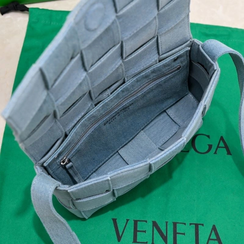 Compact Bottega Veneta Satchel Bags 68071