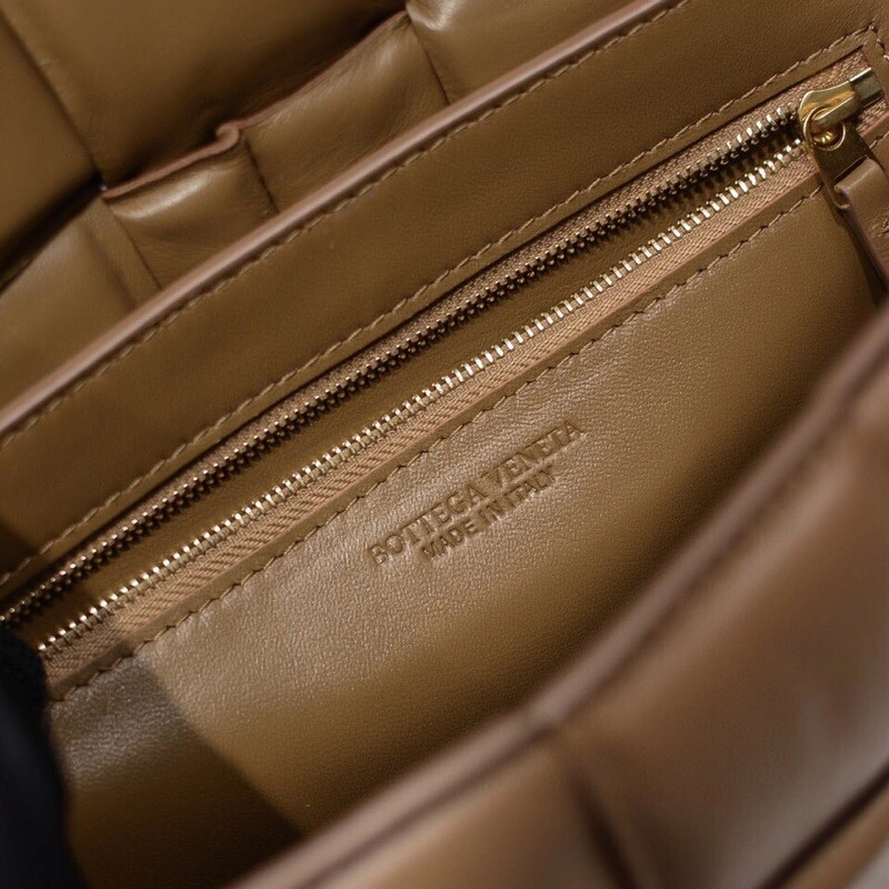 Bottega Veneta Satchel Bags Fashionable 68018