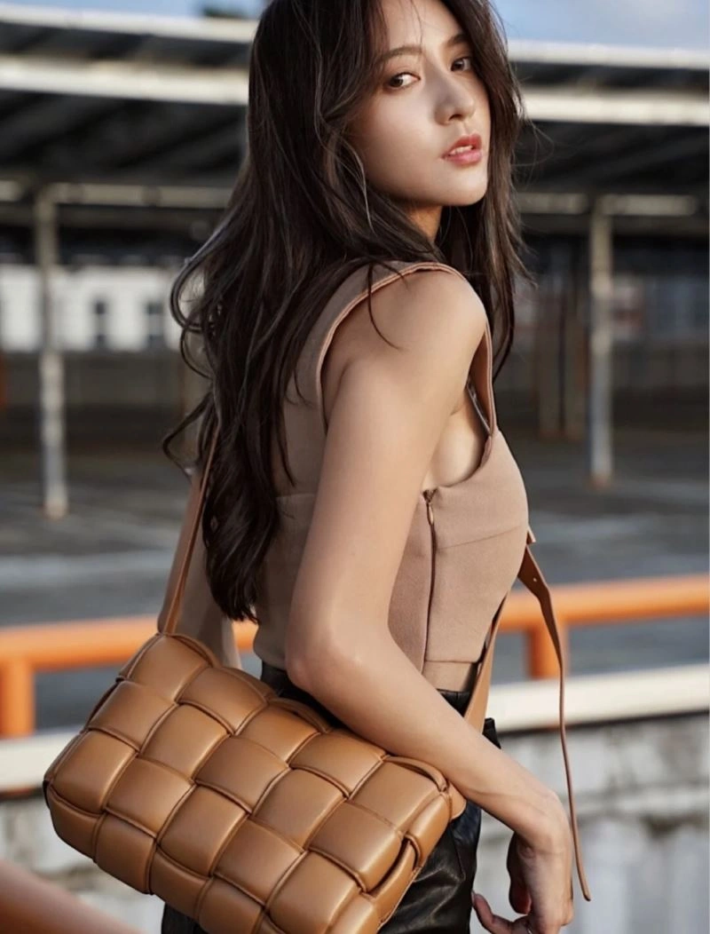 Bottega Veneta Satchel Bags Fashionable 68018