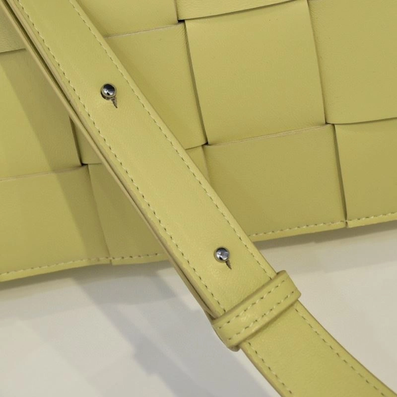 WeatherProof Bottega Veneta Satchel Bags 67985