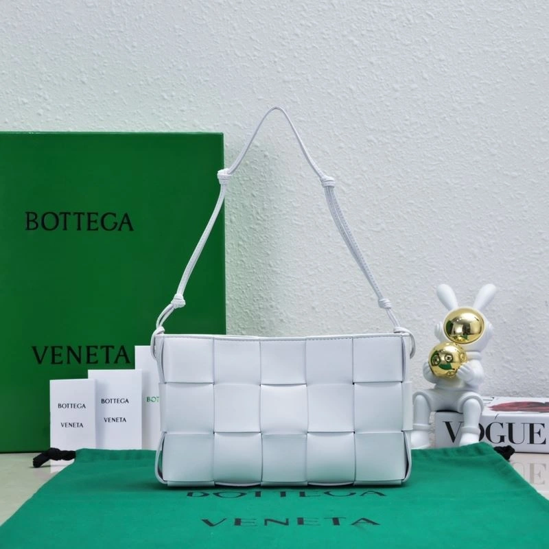 Bottega Veneta Satchel Bags Unisex 67941