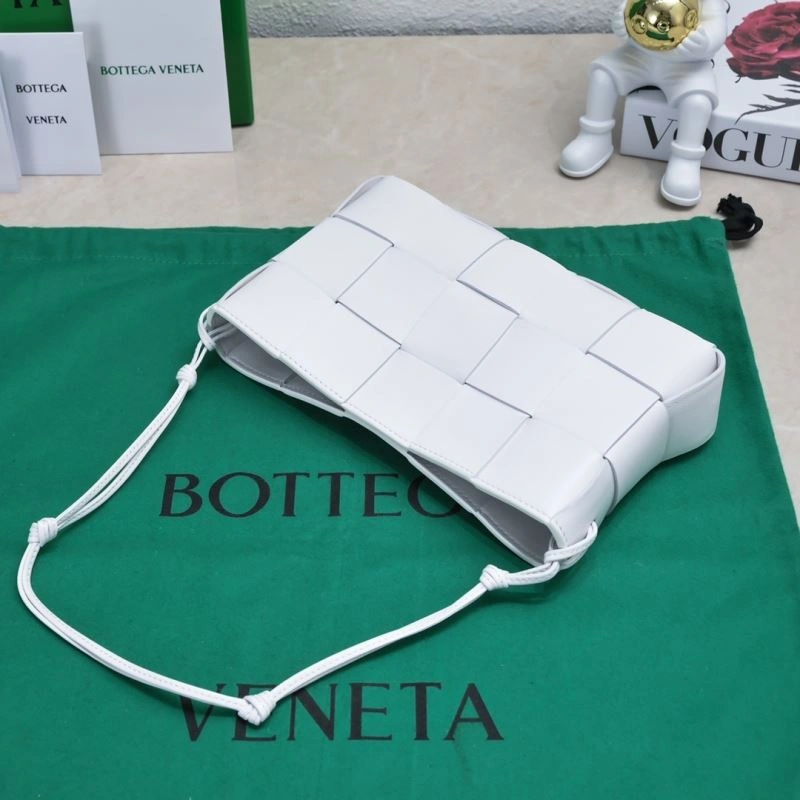 Bottega Veneta Satchel Bags Unisex 67941