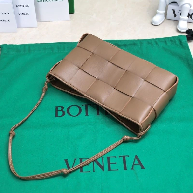 Unisex Bottega Veneta Satchel Bags 67942