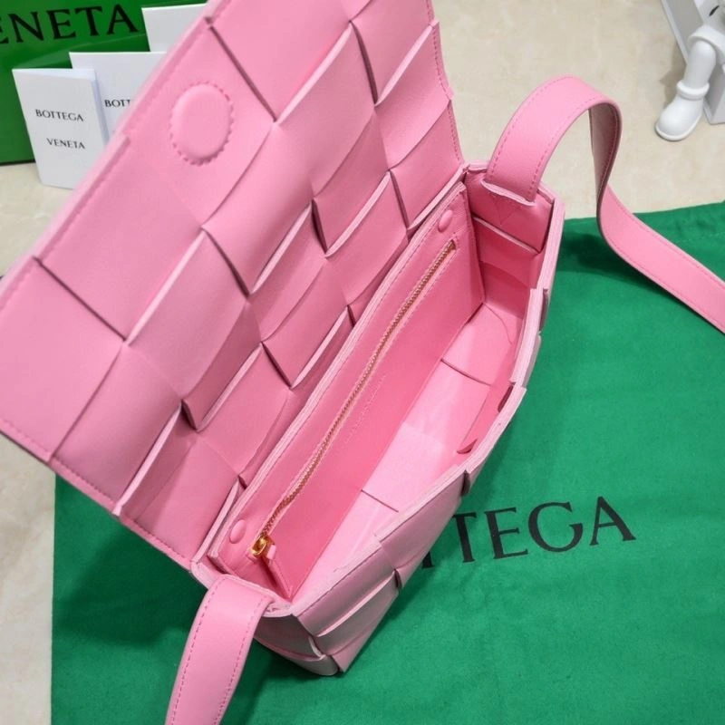 Bottega Veneta Satchel Bags Minimalist 67854
