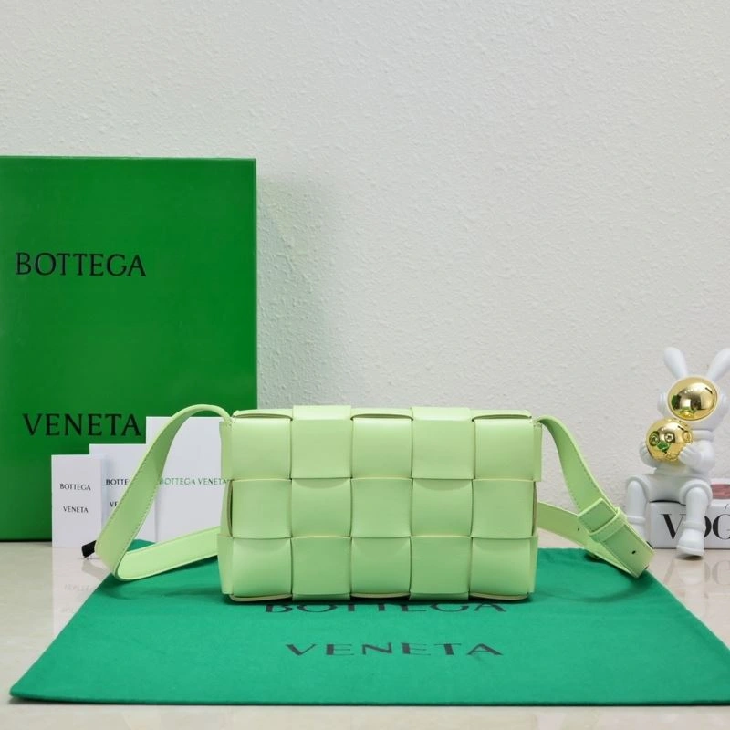 Bottega Veneta Satchel Bags Elegant 67859