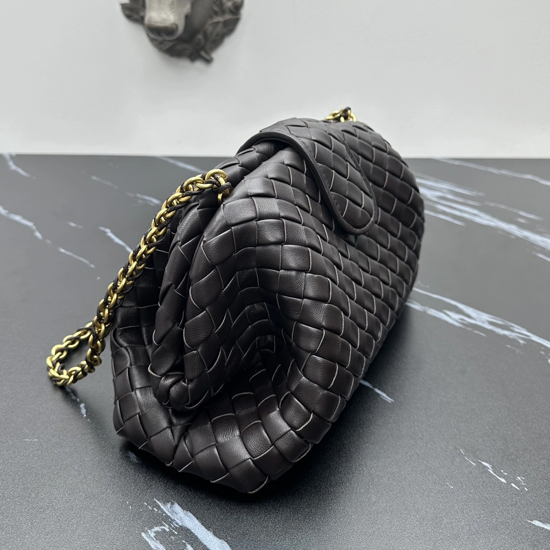Sporty Bottega Veneta Satchel Bags 67724