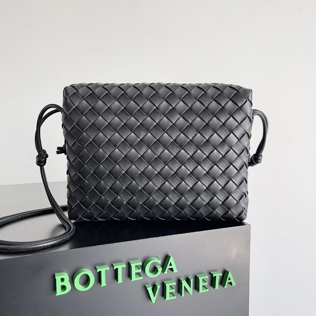 Bottega Veneta Satchel Bags Compact 67720