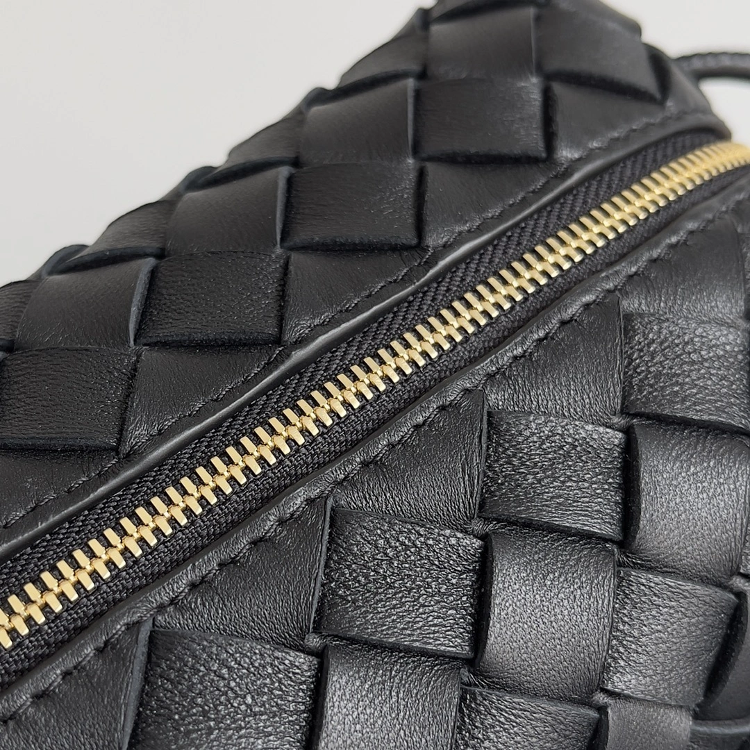 Bottega Veneta Satchel Bags Compact 67720