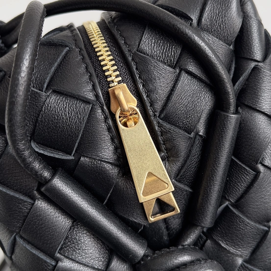 Bottega Veneta Satchel Bags Compact 67720