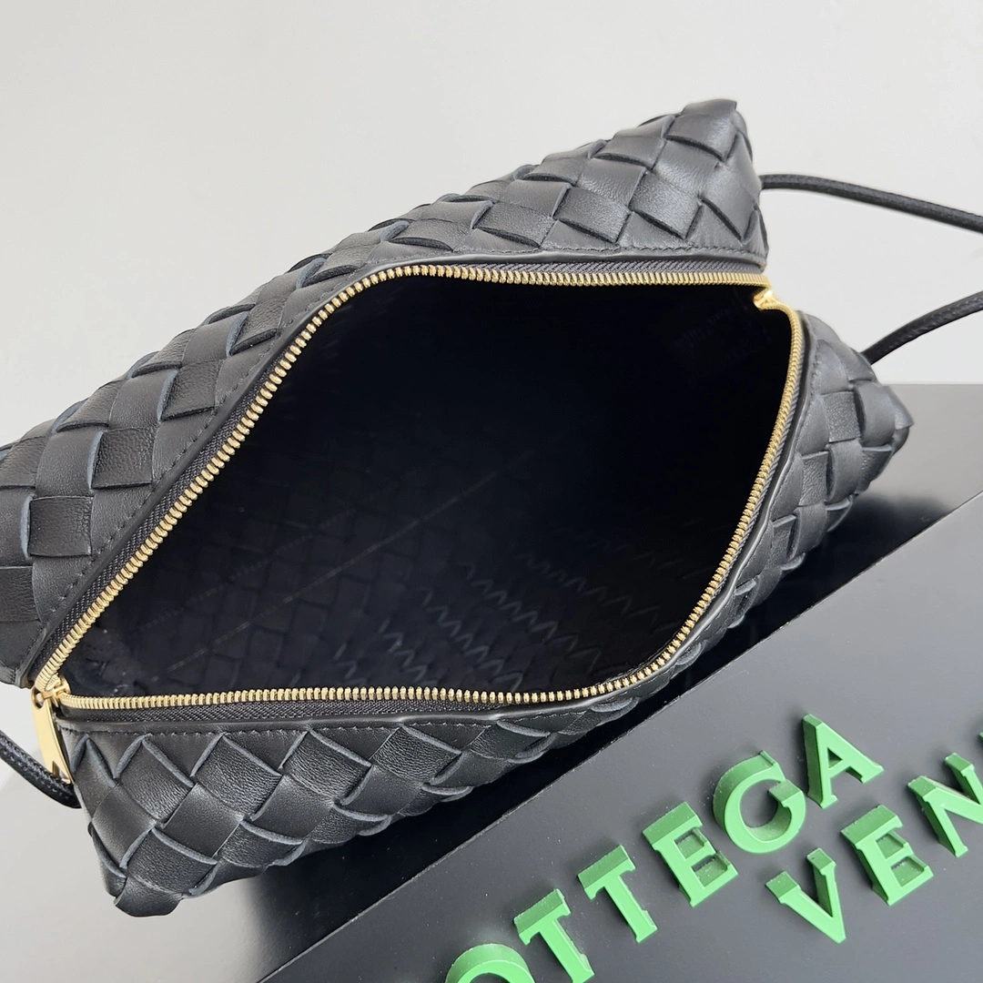 Bottega Veneta Satchel Bags Compact 67720