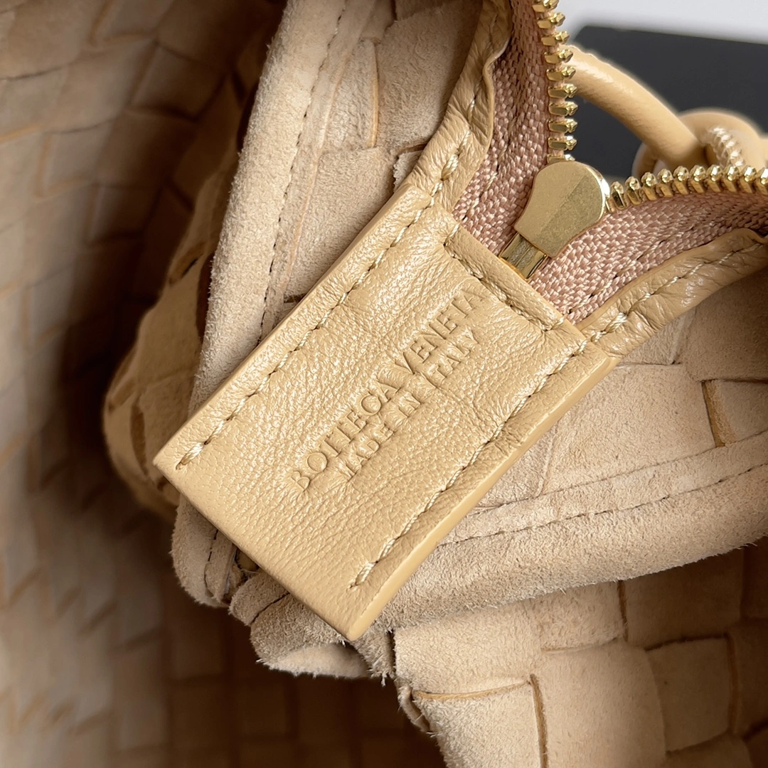 Comfortable Bottega Veneta Satchel Bags 67712