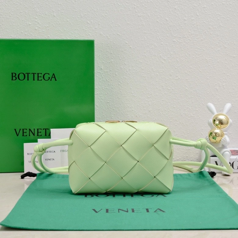 Bottega Veneta Satchel Bags SmartChoice 64148