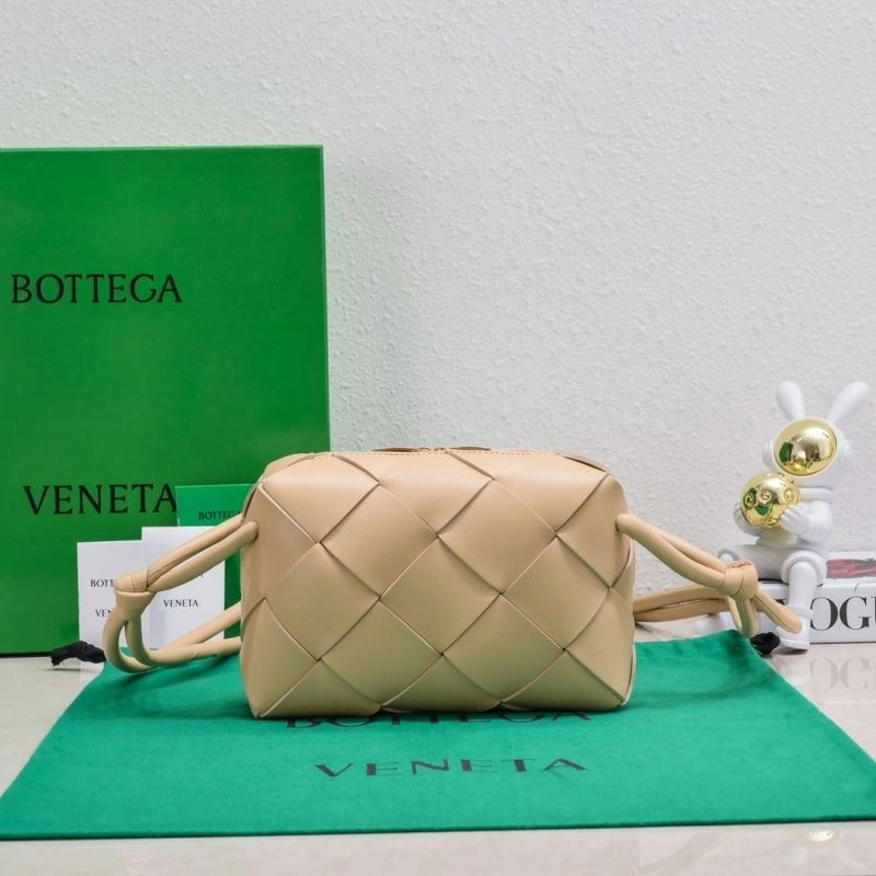 Elegant Bottega Veneta Satchel Bags 64145