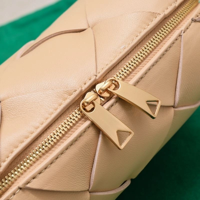Elegant Bottega Veneta Satchel Bags 64145
