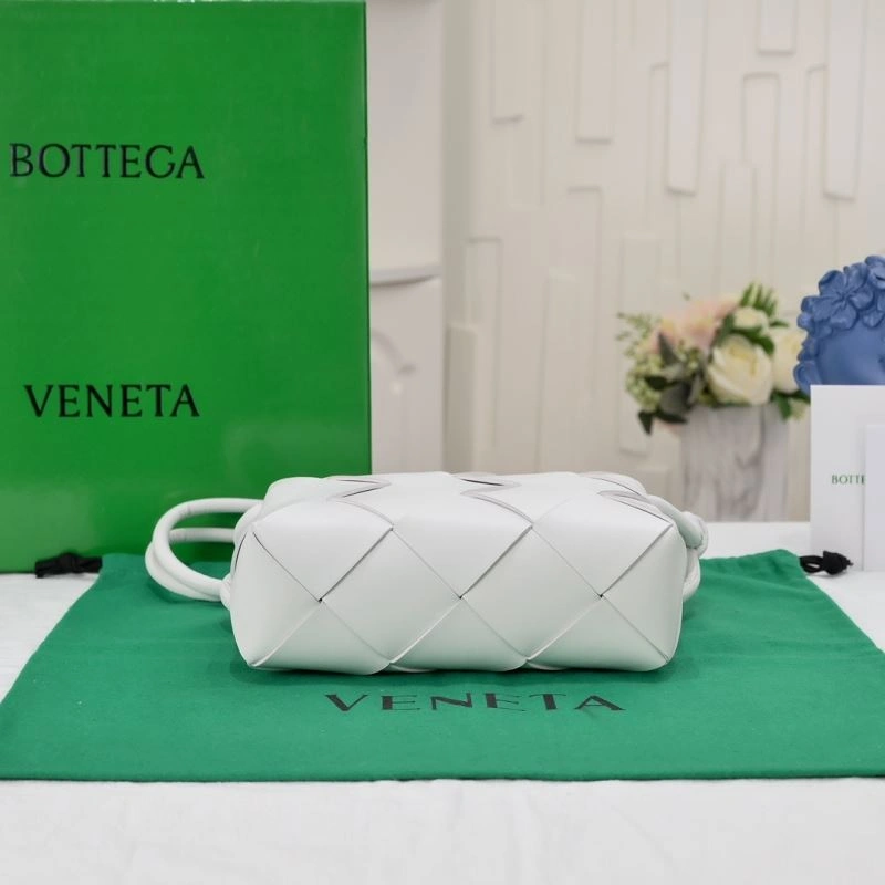 Thermal Bottega Veneta Satchel Bags 64146