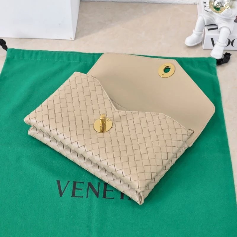 Bottega Veneta Satchel Bags ModernLook 51900
