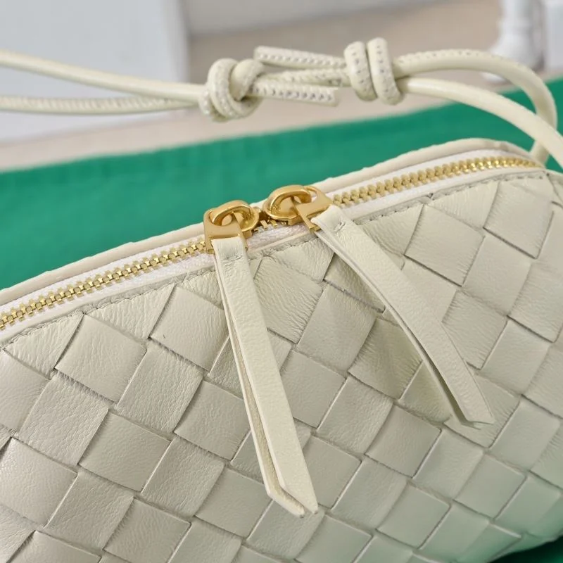 Sporty Bottega Veneta Satchel Bags 51883