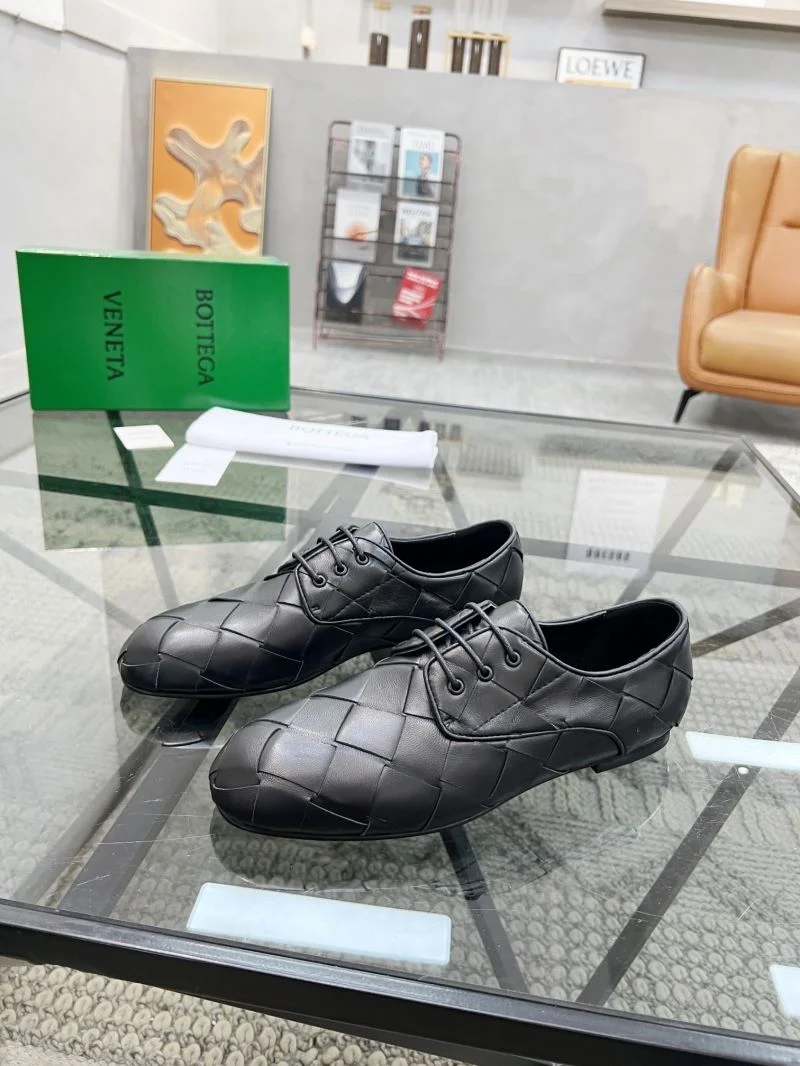 WaterResistant Bottega Veneta Shoes 5024