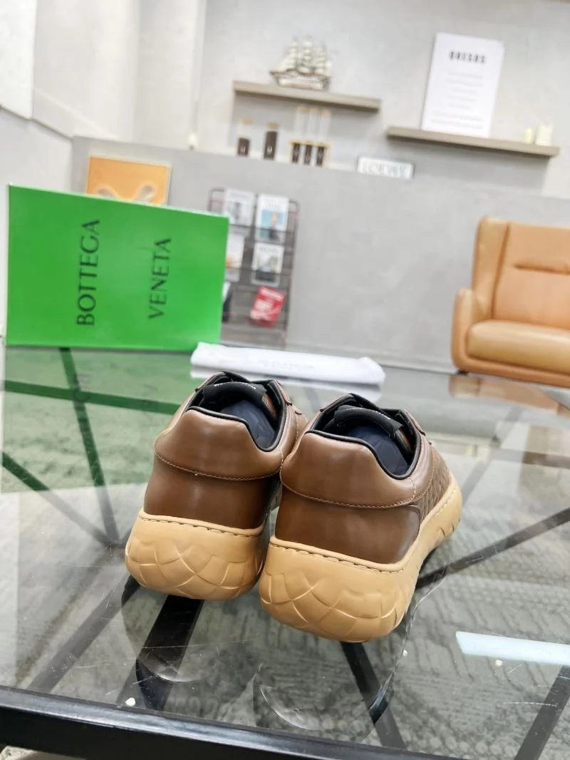RelaxedFit Bottega Veneta Shoes 5050