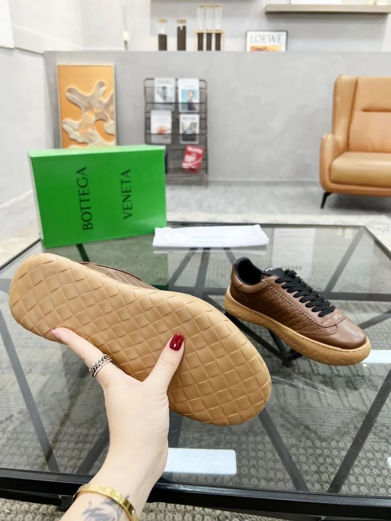 RelaxedFit Bottega Veneta Shoes 5050
