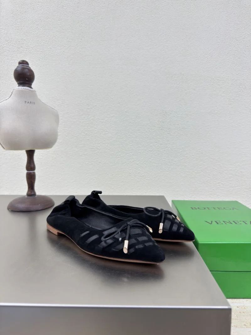 Stretchable Bottega Veneta Shoes 12900