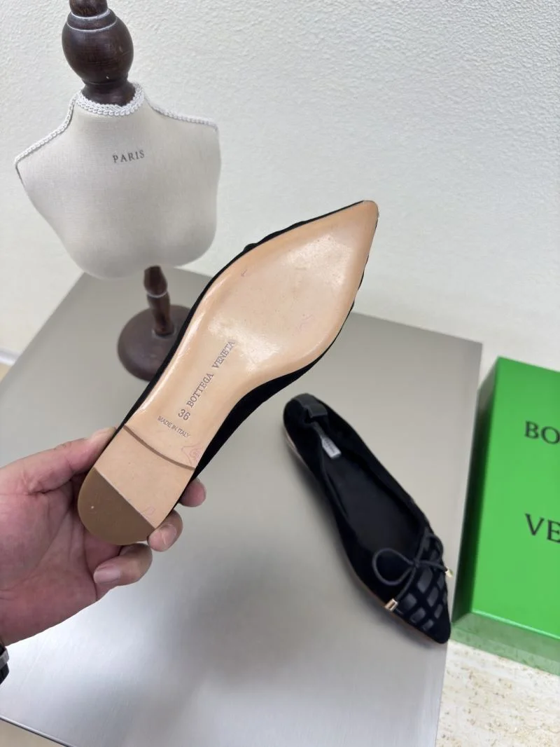 Stretchable Bottega Veneta Shoes 12900