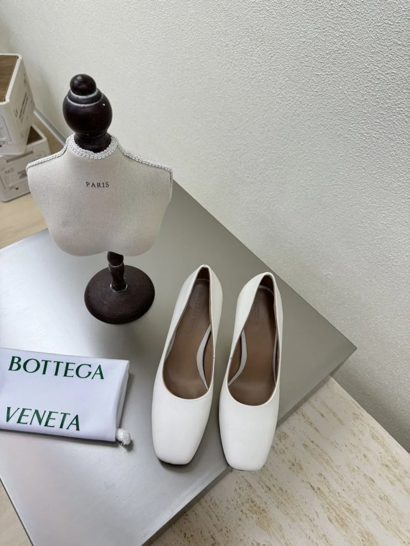 Lightweight Bottega Veneta Shoes 12859