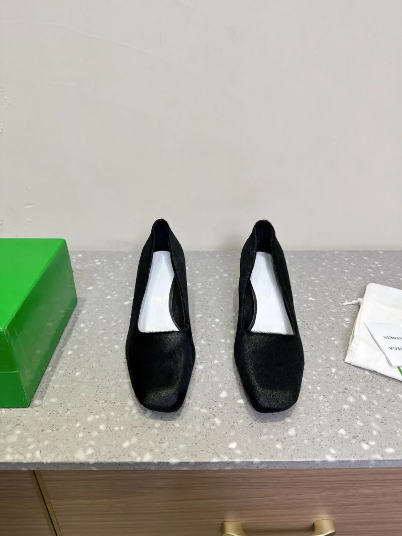 Sleek Bottega Veneta Shoes 12883
