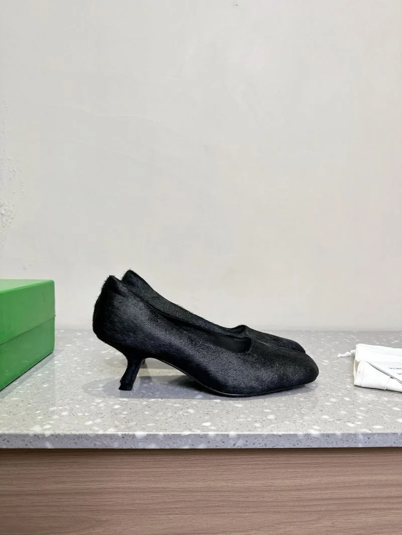Sleek Bottega Veneta Shoes 12883