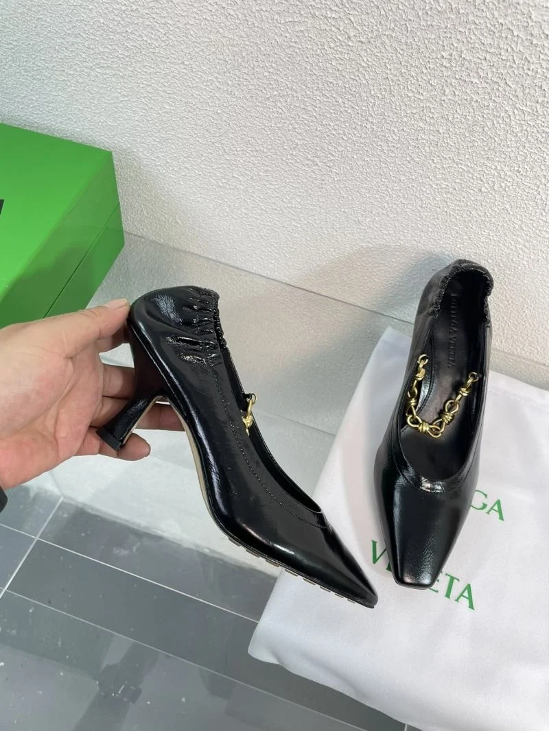 Tailored Bottega Veneta Shoes 12814