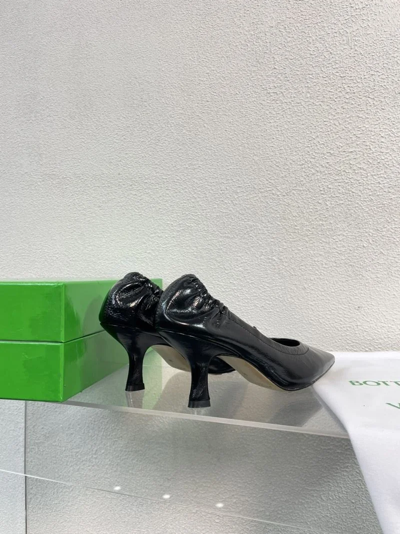 Tailored Bottega Veneta Shoes 12814